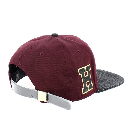 Harvard Crimson Burgundy Strapback Cap - 47 Brand