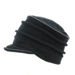 Women's Black Fleece Anna Cap - TRACLET