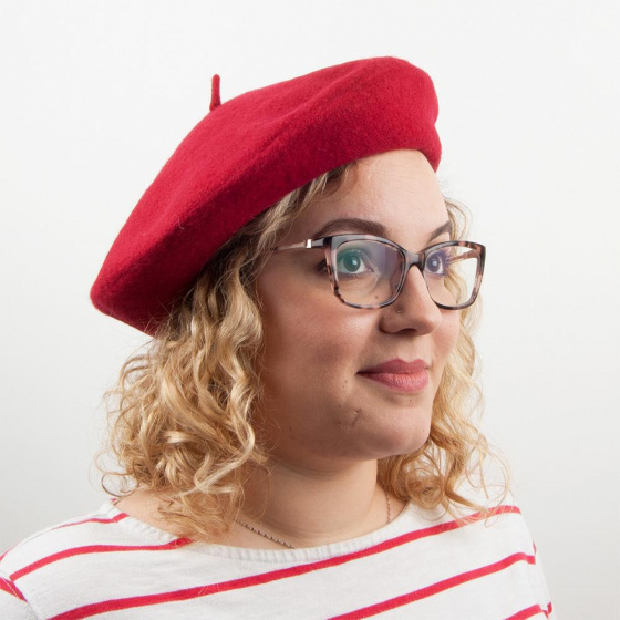 Trendy red beret Flora Laine Trendy red beret Flora Laine