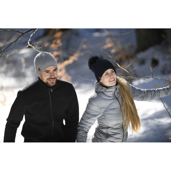 Zelie Black Pompom Beanie - Le Drapo