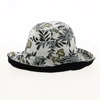 White & Green Reversible Summer Bobble with Floral Patterns - Traclet