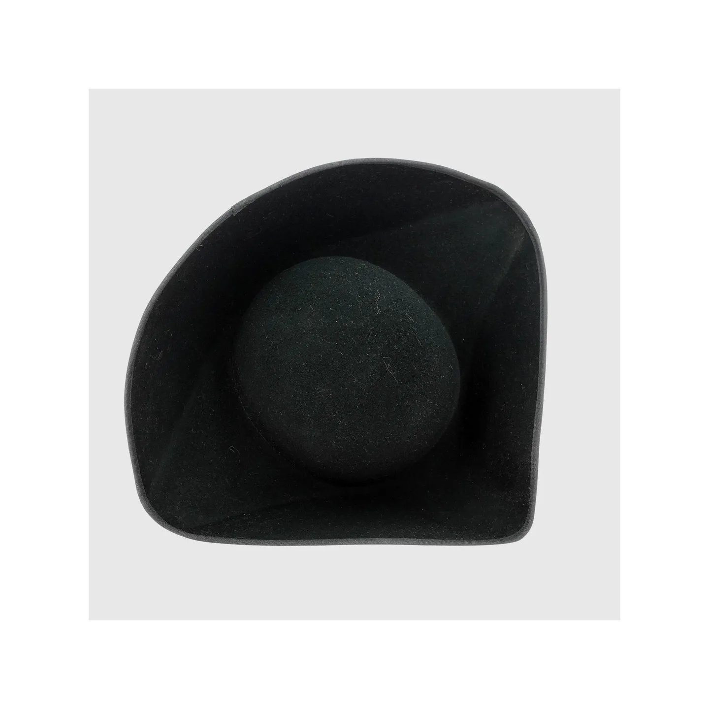chapeau tricorne - tricorne pirate Reference : 891 | Chapellerie Traclet