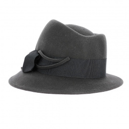 Cloche hat sheet felt wool grey side- Traclet