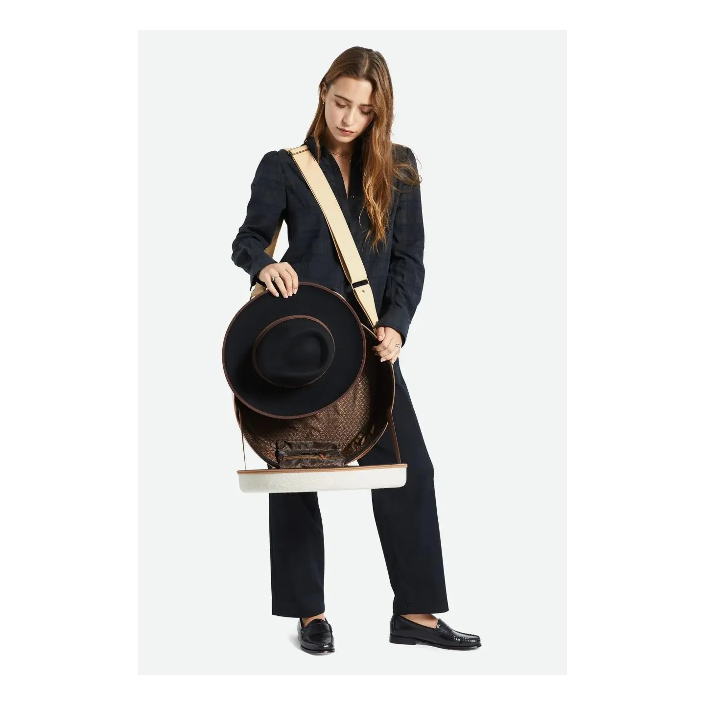Beige hat box - Brixton