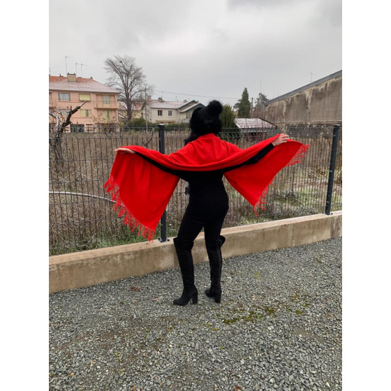 Red Scarf - Traclet Red Scarf - Traclet