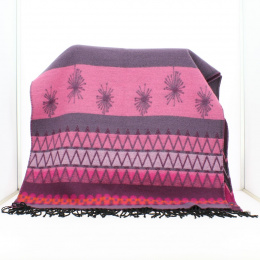 Pink scarf with geometric patterns - Traclet