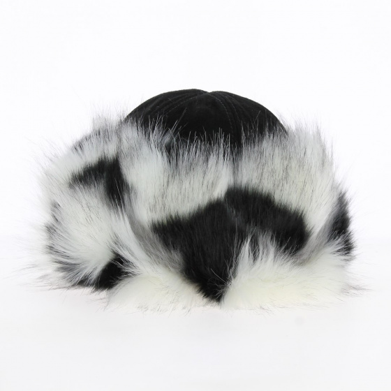 Mounkou-Sardyk fur hat in black leather with black and white fur