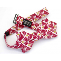 Japanese Red Amaranth Bow Tie - Le Coq En Pap